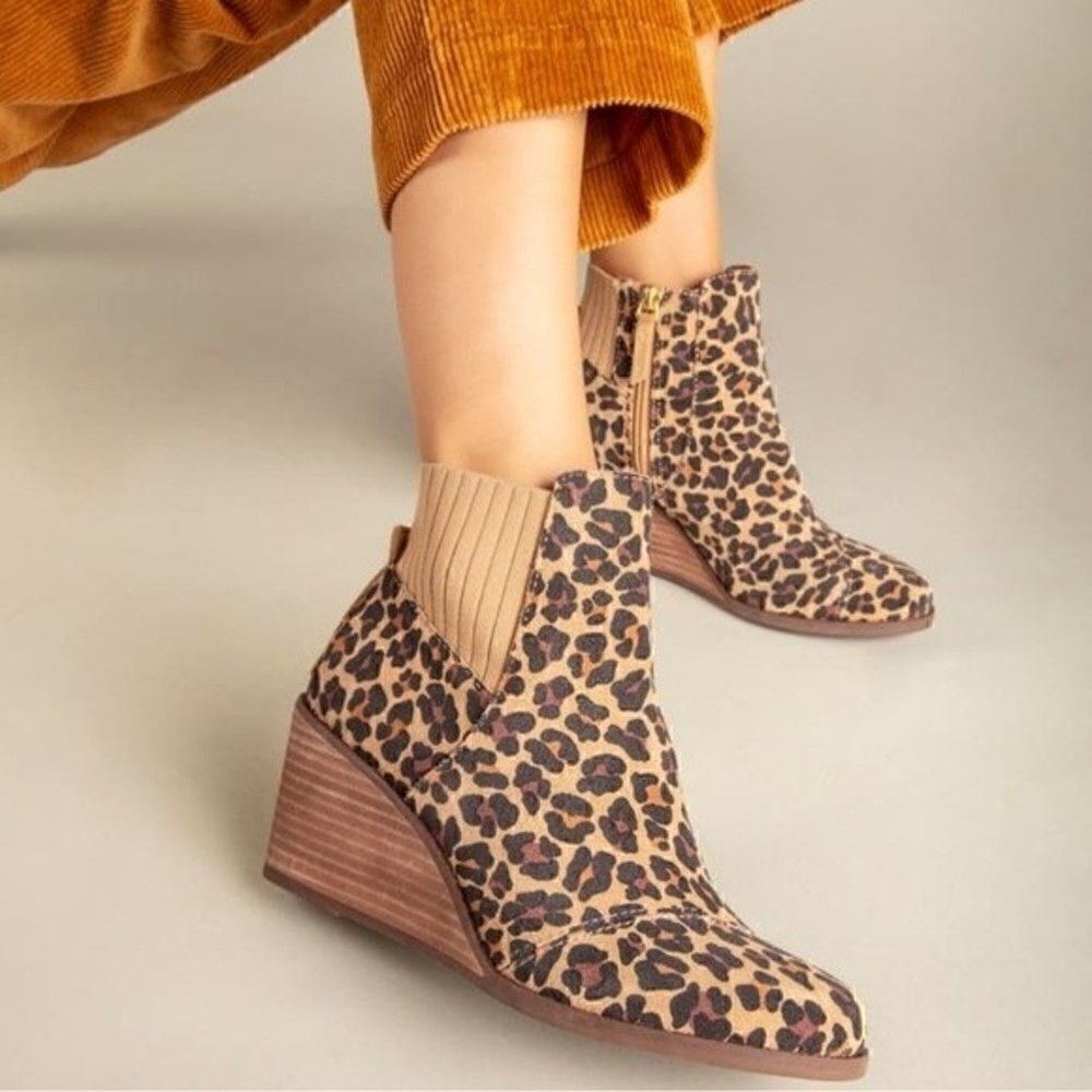 New! Toms Sadie Leather Suede Leopard Cheetah Wedge Heel Booties Boots